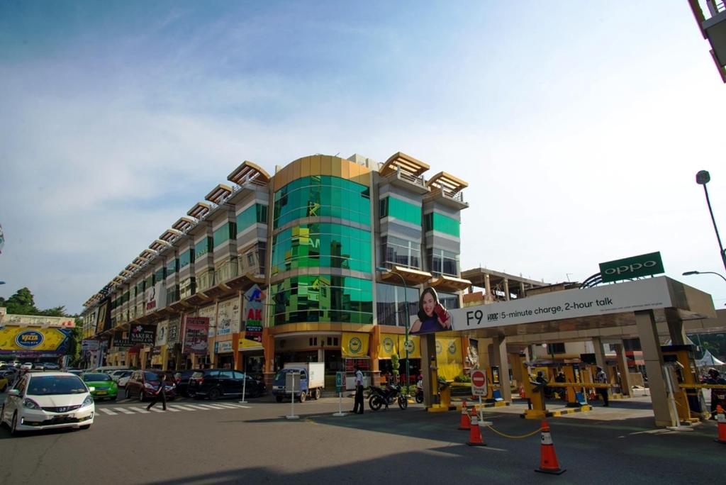 Ak Hotel Nagoya Hill Batam Exterior photo