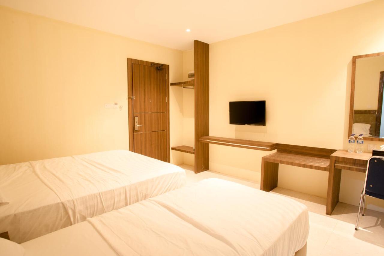 Ak Hotel Nagoya Hill Batam Exterior photo